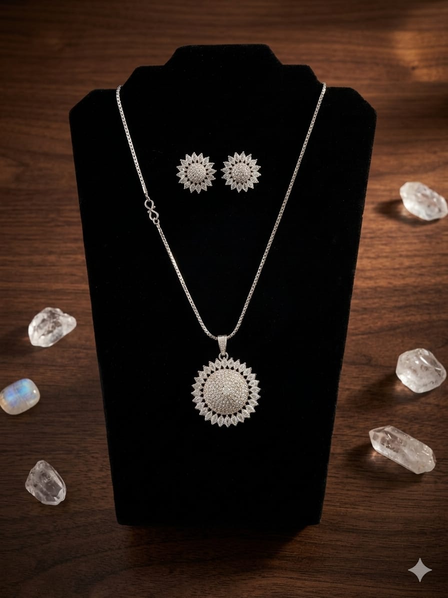 Silver Statement Set. - Image 2