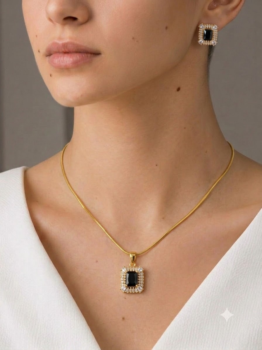 Black Square jewellery Set.