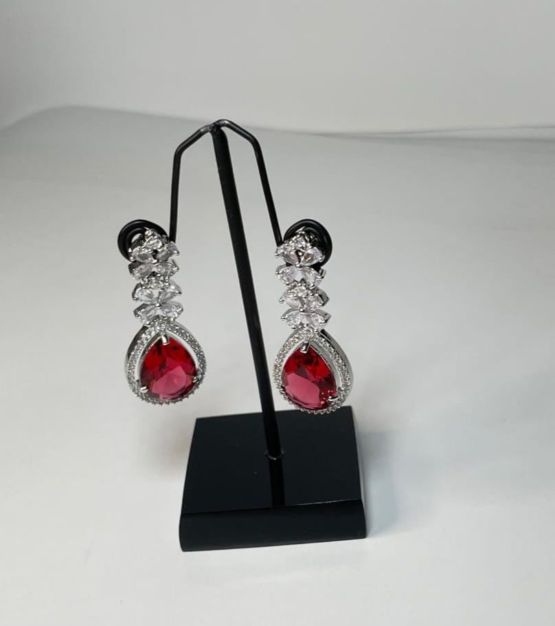 Charcoal Grey and red Earrings - Image 3