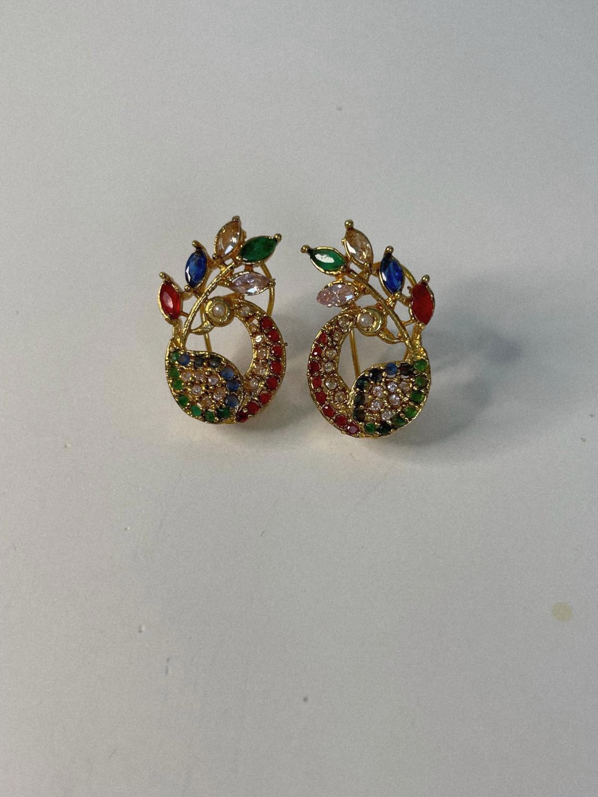 Multicolor peacock-style stud - Image 3