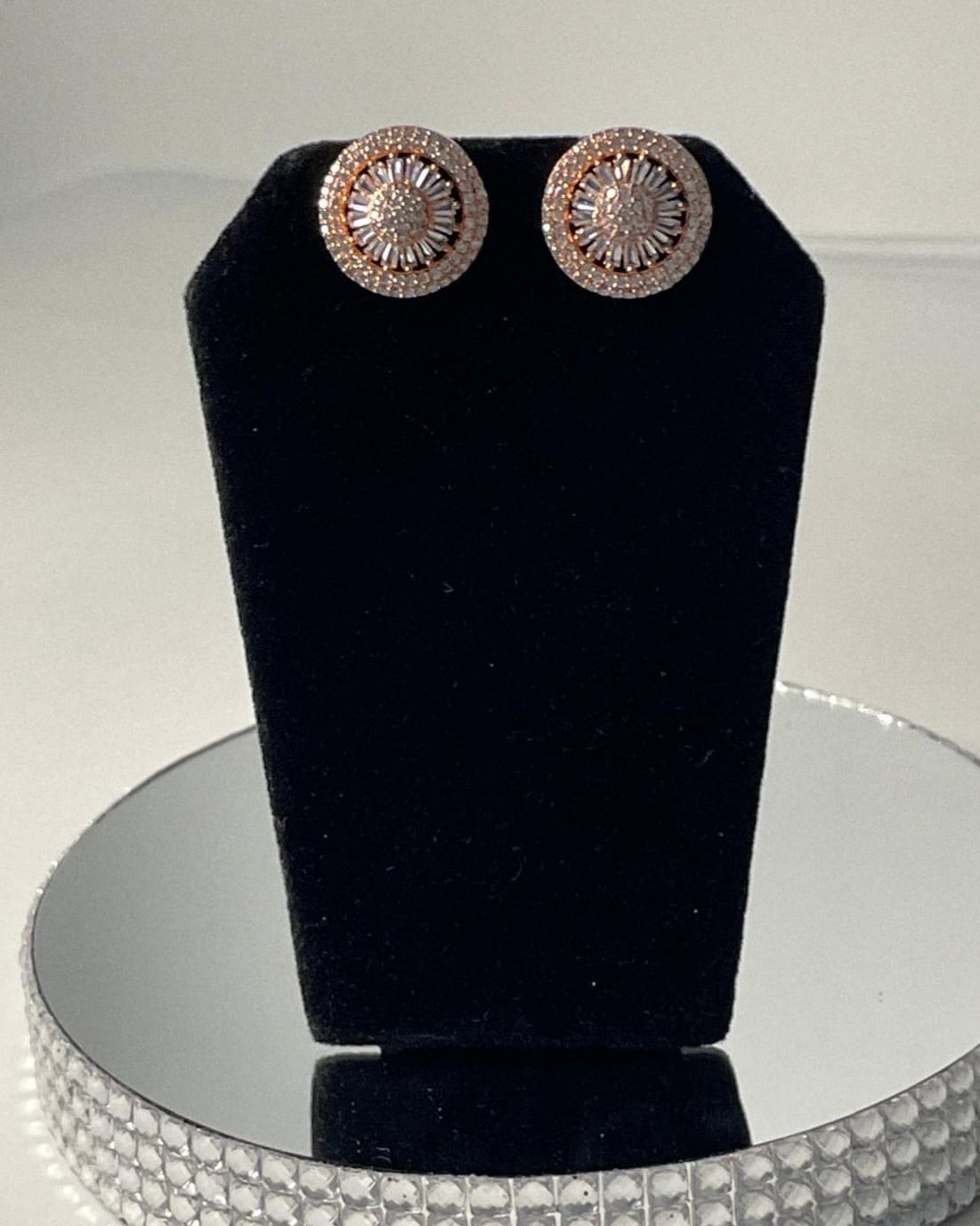 Rose-gold AD stud - Image 2