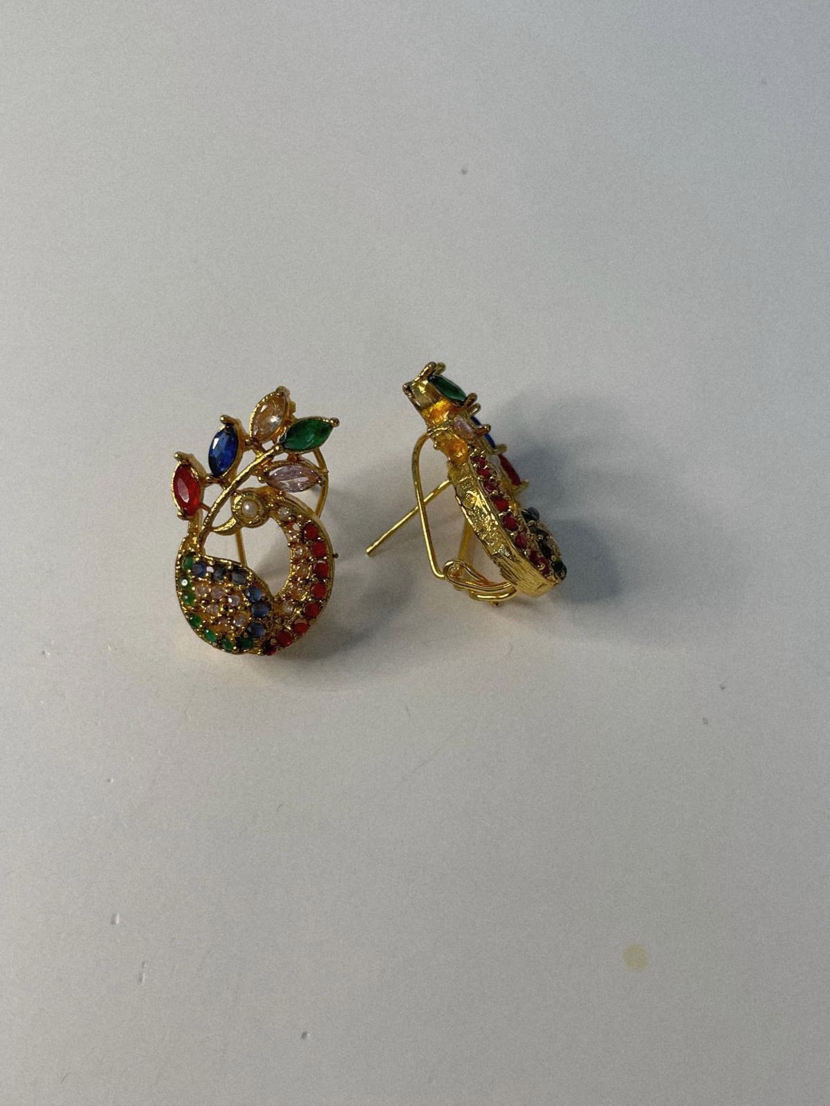 Multicolor peacock-style stud - Image 2