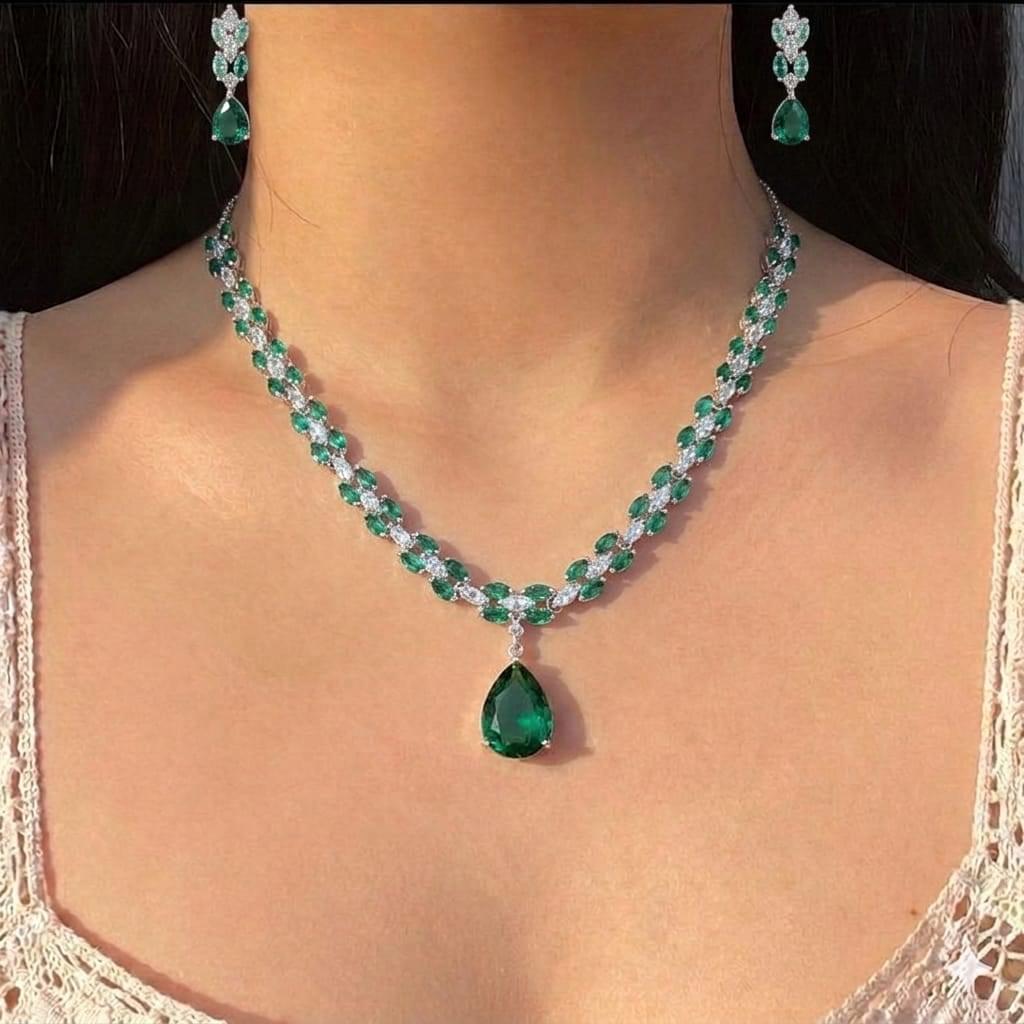 Green doublet necklace#02