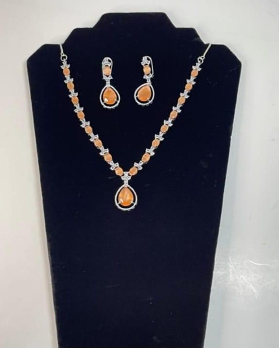 Peach necklace set - Image 2