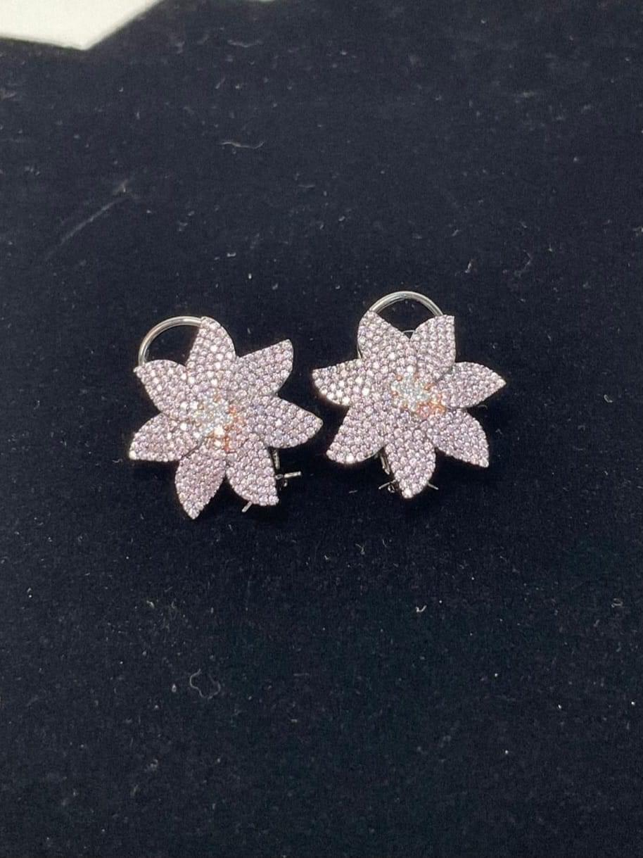 Floral invisible victorian stud - Image 2