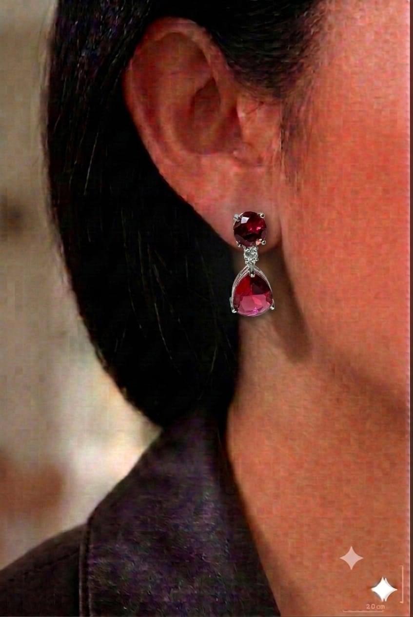 Red teardrop doublet