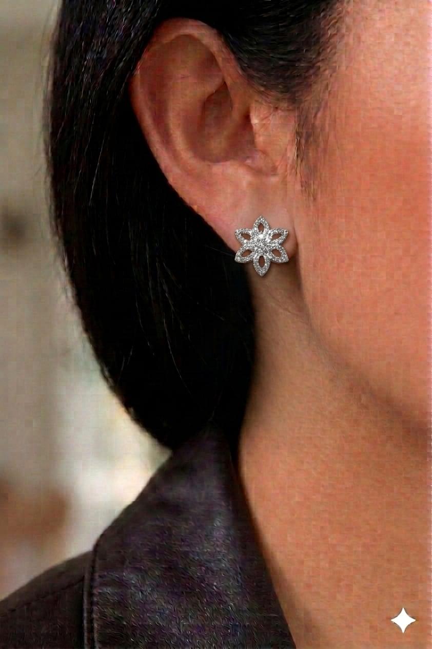 Floral-inspired stud