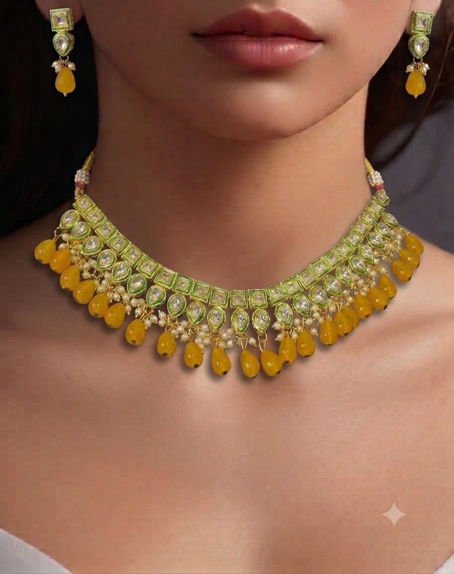 Kundun necklace set