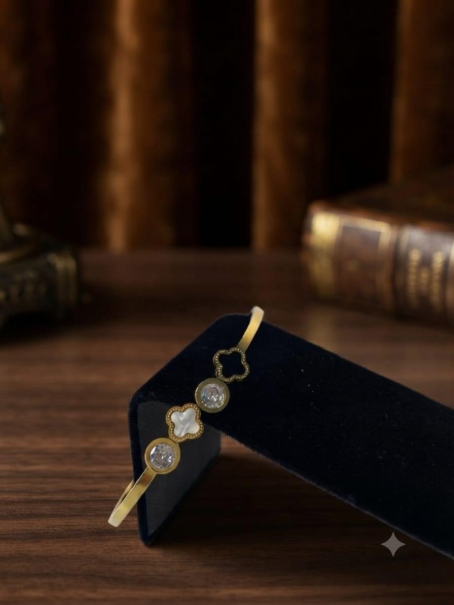 Inspired by Van cleef#05 - Image 2